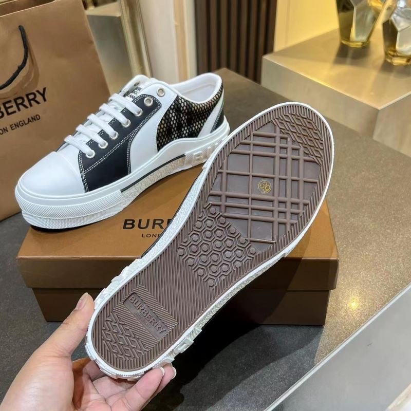 Burberry Low Shoes